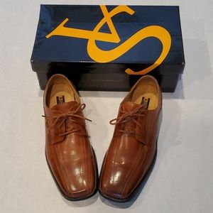 Mens shoes